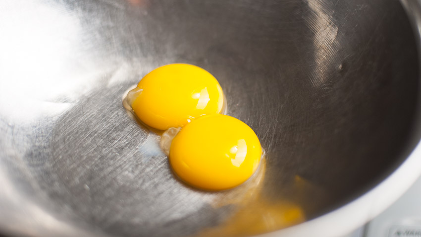 2 EGG YOLKS FOR SABAYON