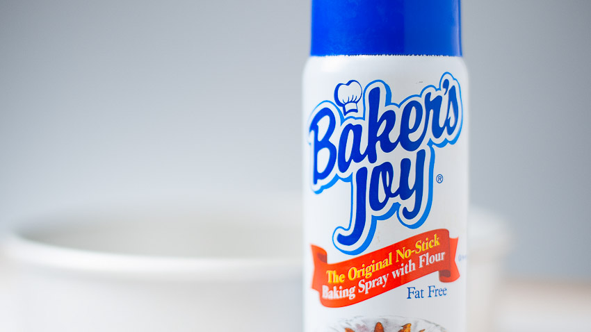 BAKERS JOY FOR GREASING THE PAN