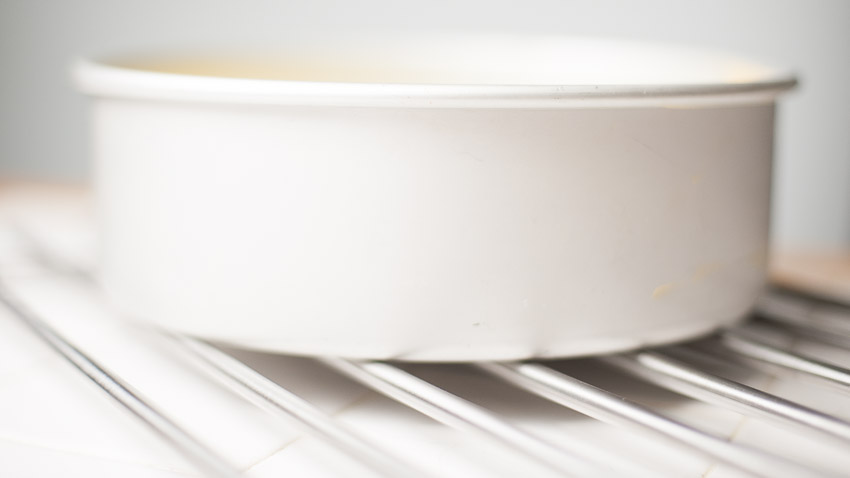 PAN ON COOLING RACK TO SLOWLY COOL CHEESECAKE