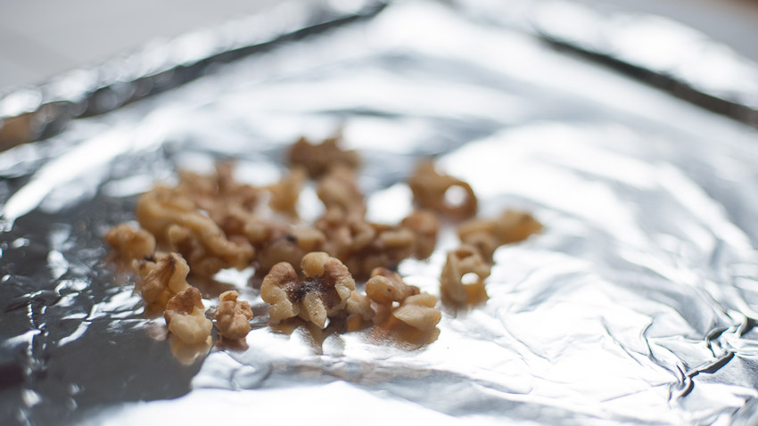 WALNUTS FOR TOASTING
