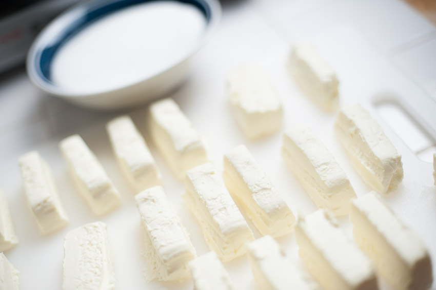 SUGAR AND CREAMCHEESE